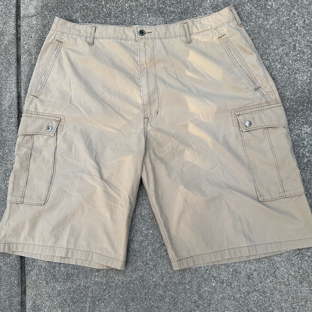 Levis Cargo Shorts Khaki Tan 6 Pocket Mens Size 42 x 11‎ Gorpcore Read! Flaws